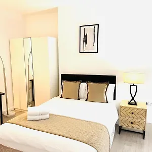  Guest house Westferry