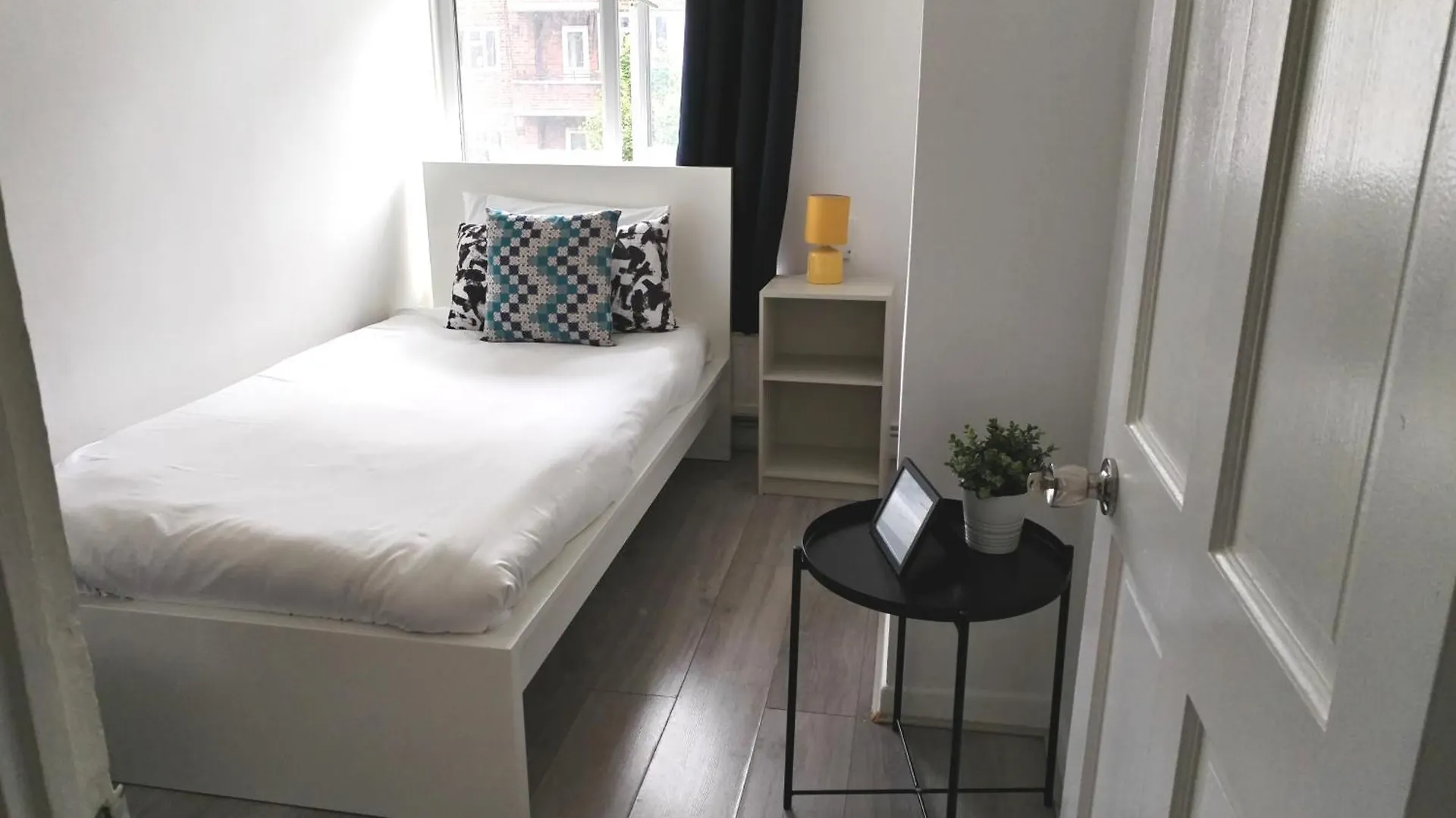 Central London Rooms N1 6Rj