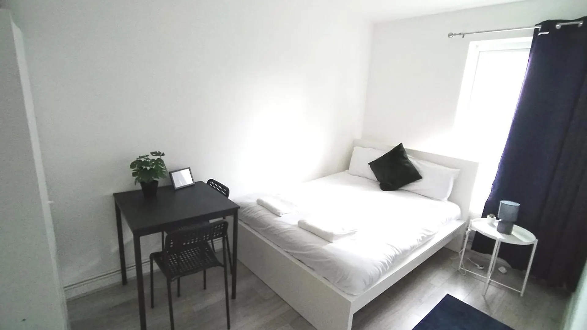 Central London Rooms N1 6Rj 0*,  United Kingdom