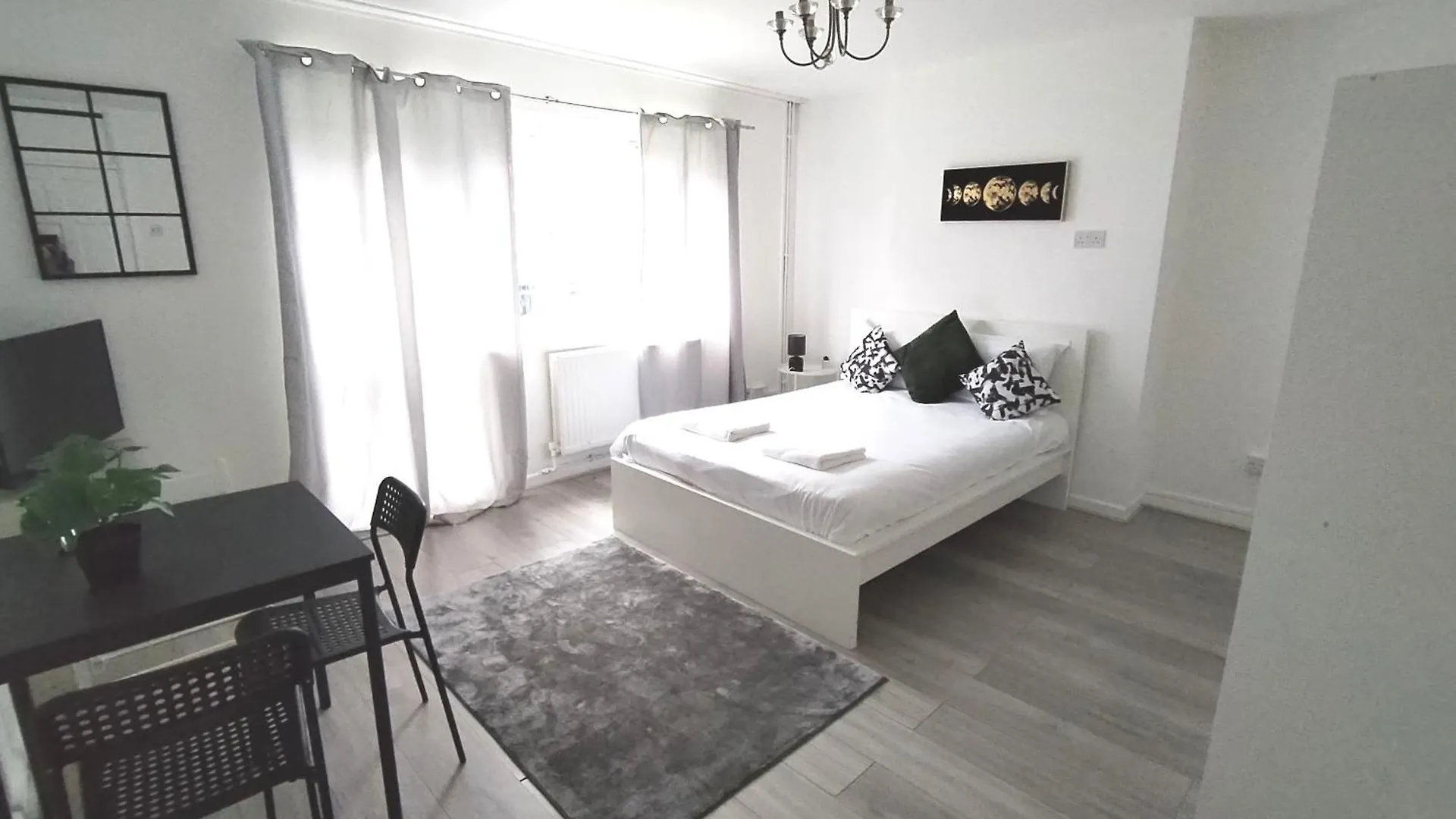 Central London Rooms N1 6Rj contacts